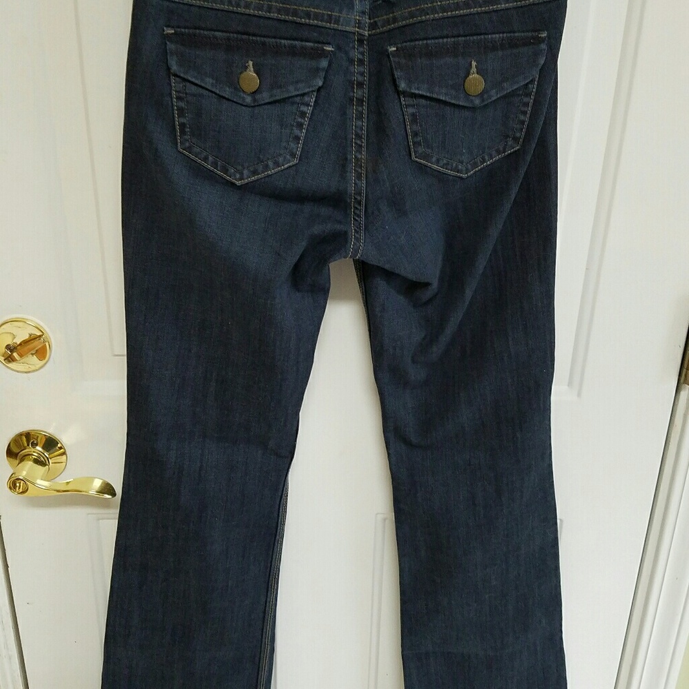 CABI JEANS Sz 4 Bootcut Button Back Pockets